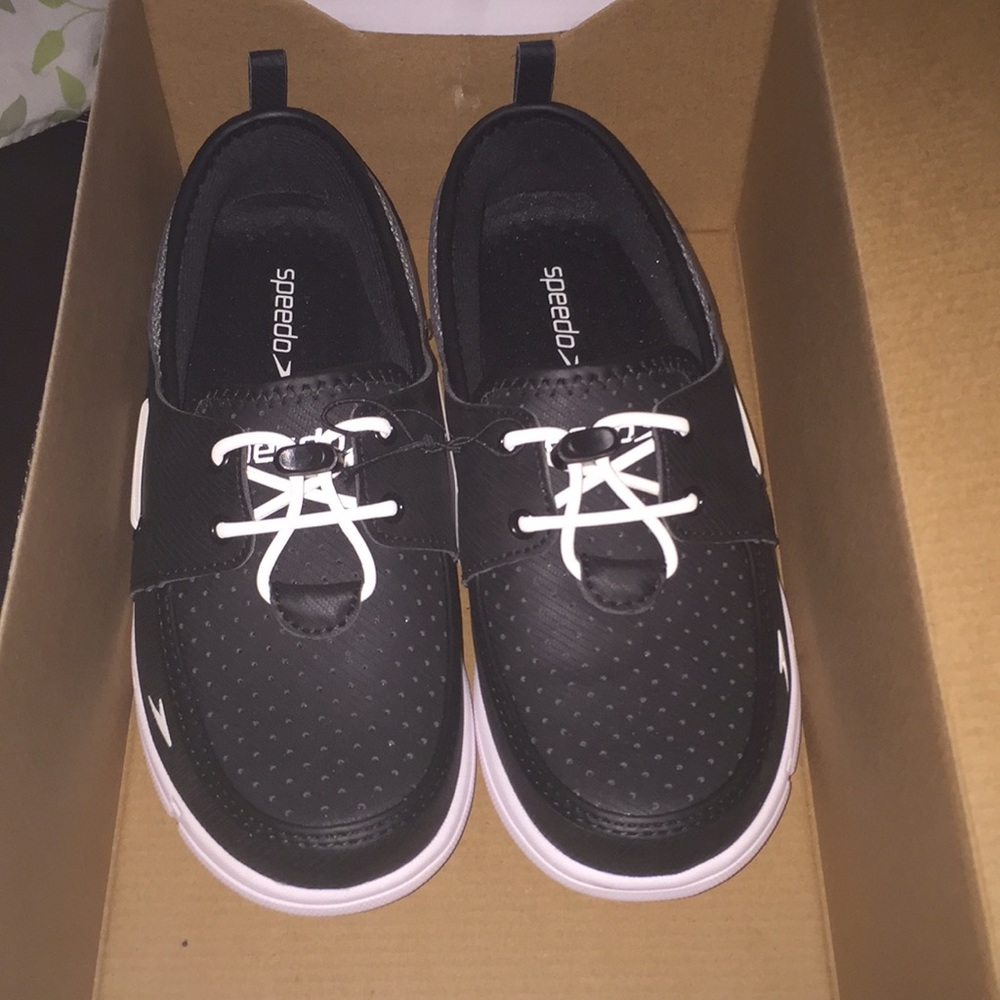 Speedos Black Port Shoes Sz 6